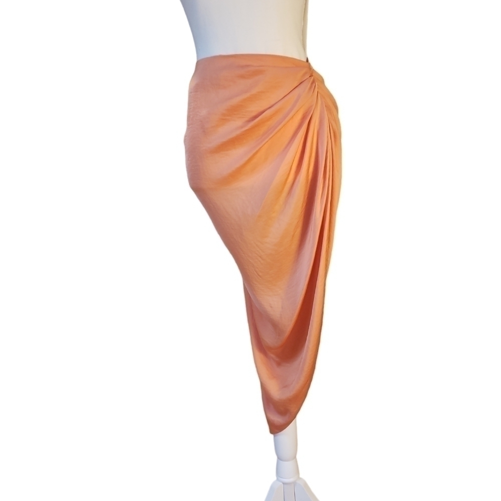 Shein coral skirt. Size xs. nwot